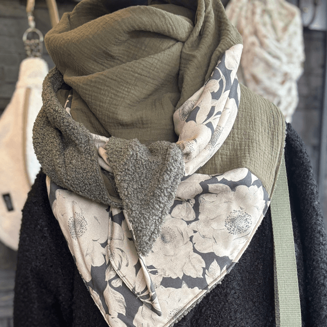 ÉCHARPE KAKI GRIS 