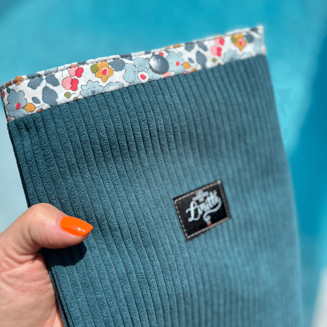 POCHETTE VELOURS CANARD & LIBERTY 