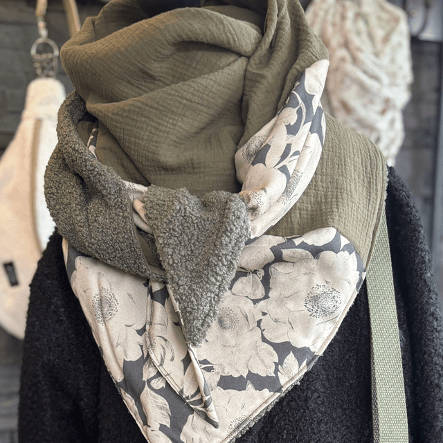 ÉCHARPE KAKI GRIS 